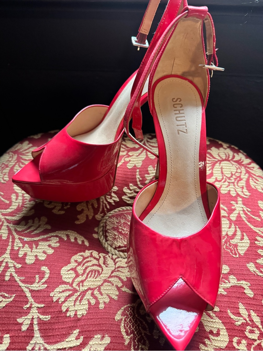 SCHUTZ Red Patent Peep-Toe Platform Sandals